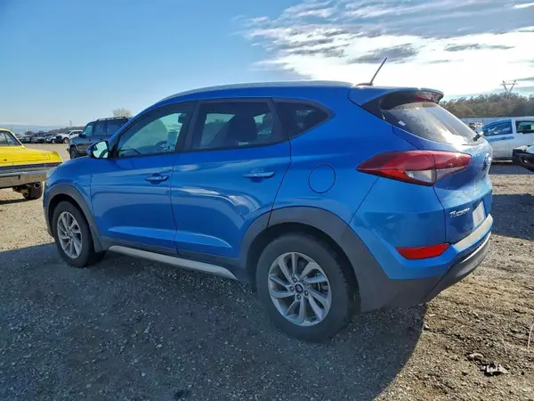 KM8J3CA45HU386896 2017 HYUNDAI TUCSON - Image 2