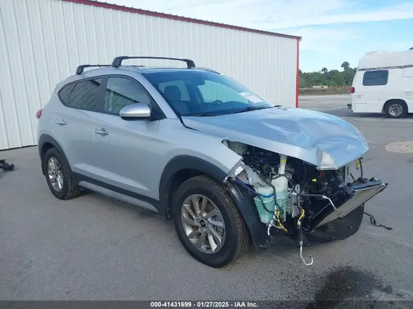 KM8J3CA45HU391502 2017 HYUNDAI TUCSON - Image 1