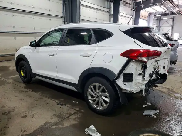 KM8J3CA45HU392486 2017 HYUNDAI TUCSON - Image 2