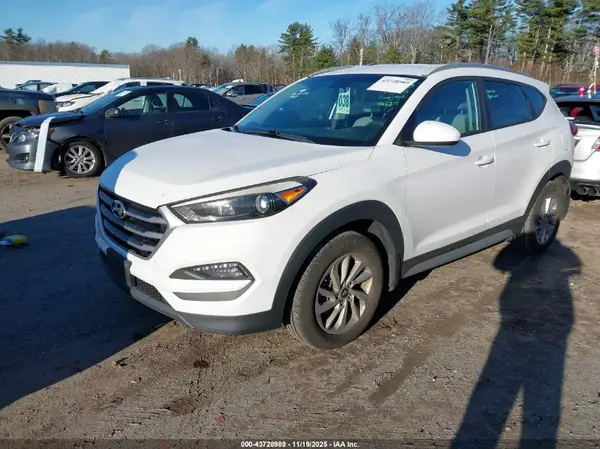 KM8J3CA45HU392598 2017 HYUNDAI TUCSON - Image 2