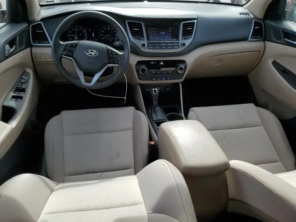 KM8J3CA45HU399650 2017 HYUNDAI TUCSON - Image 8