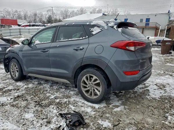 KM8J3CA45HU415085 2017 HYUNDAI TUCSON - Image 2