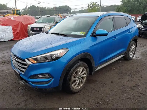 KM8J3CA45HU420657 2017 HYUNDAI TUCSON - Image 2