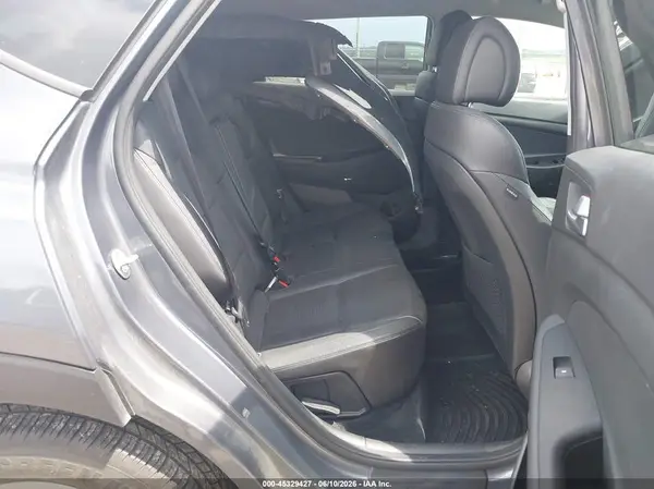 KM8J3CA45HU428659 2017 HYUNDAI TUCSON - Image 8