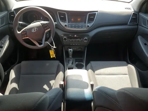KM8J3CA45HU434736 2017 HYUNDAI TUCSON - Image 8