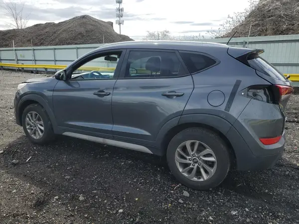 KM8J3CA45HU437622 2017 HYUNDAI TUCSON - Image 2