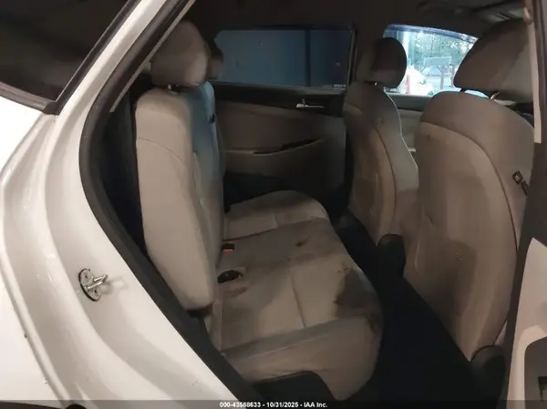 KM8J3CA45HU437846 2017 HYUNDAI TUCSON - Image 8