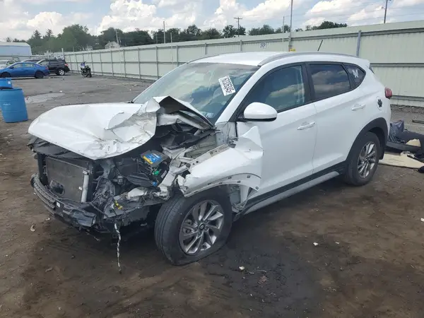 KM8J3CA45HU439869 2017 HYUNDAI TUCSON - Image 1