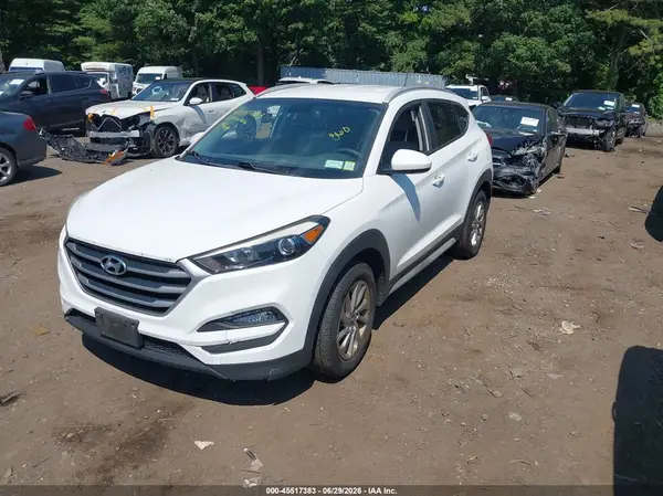 KM8J3CA45HU443890 2017 HYUNDAI TUCSON - Image 2