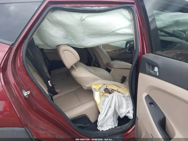 KM8J3CA45HU456459 2017 HYUNDAI TUCSON - Image 8