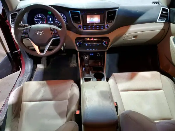 KM8J3CA45HU470698 2017 HYUNDAI TUCSON - Image 8