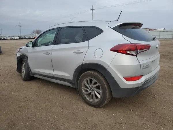 KM8J3CA45HU484195 2017 HYUNDAI TUCSON - Image 2