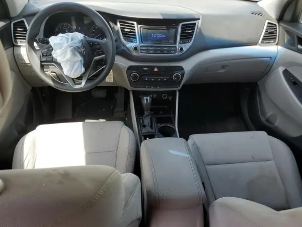 KM8J3CA45HU484357 2017 HYUNDAI TUCSON - Image 8