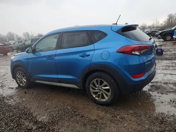 KM8J3CA45HU496105 2017 HYUNDAI TUCSON - Image 2