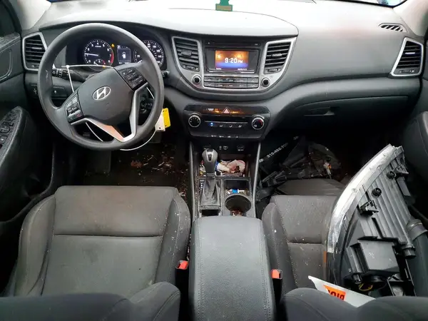 KM8J3CA45HU496105 2017 HYUNDAI TUCSON - Image 8