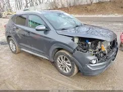 KM8J3CA45HU501965 2017 HYUNDAI TUCSON