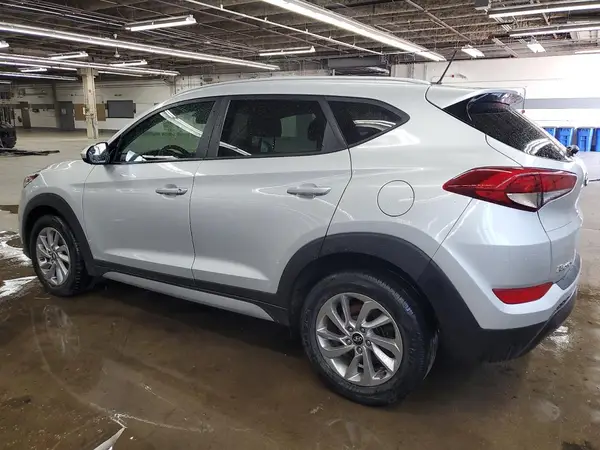 KM8J3CA45HU502713 2017 HYUNDAI TUCSON - Image 2