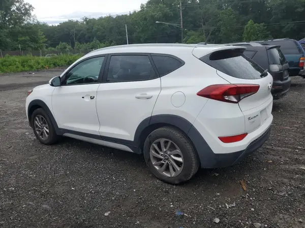 KM8J3CA45HU504753 2017 HYUNDAI TUCSON - Image 2