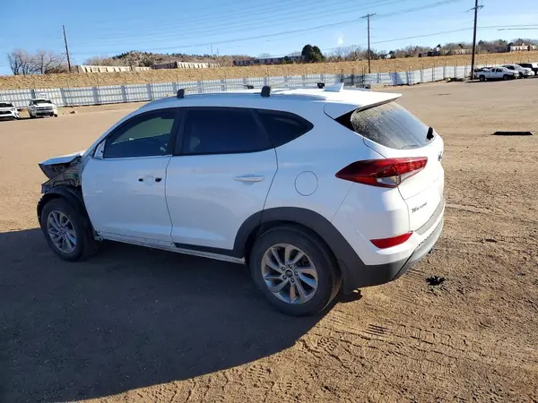 KM8J3CA45HU529135 2017 HYUNDAI TUCSON - Image 2