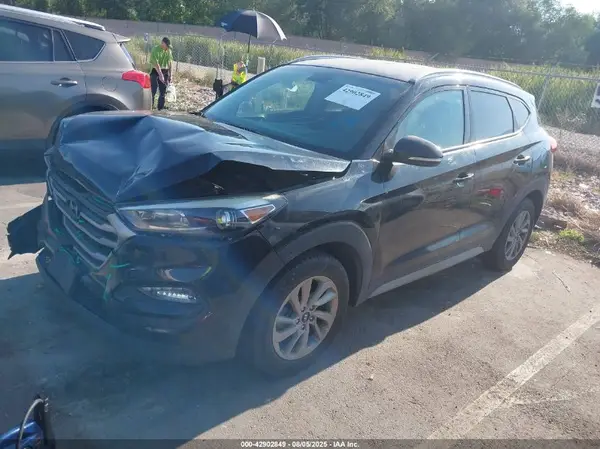 KM8J3CA45HU529152 2017 HYUNDAI TUCSON - Image 2