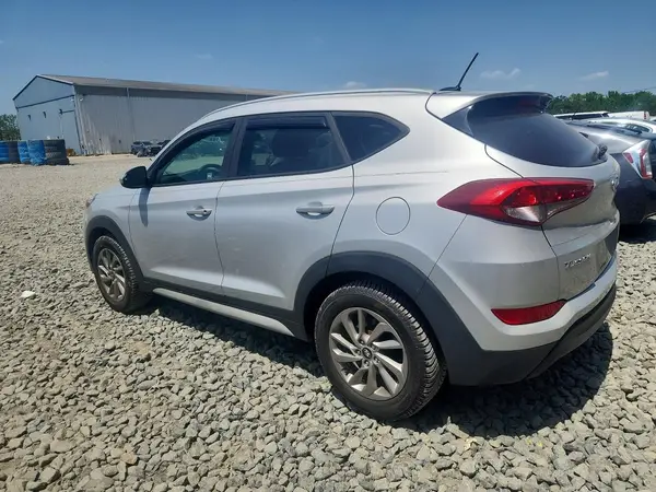 KM8J3CA45HU546579 2017 HYUNDAI TUCSON - Image 2