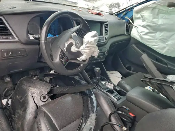KM8J3CA45HU548543 2017 HYUNDAI TUCSON - Image 8