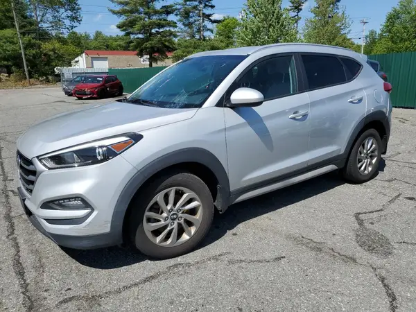 KM8J3CA45HU564418 2017 HYUNDAI TUCSON - Image 1