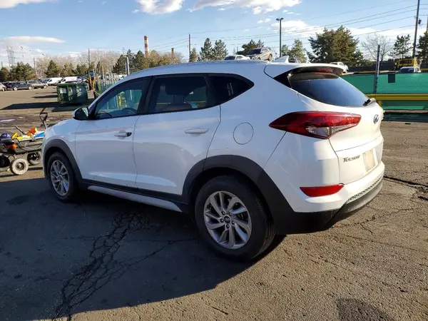 KM8J3CA45JU614501 2018 HYUNDAI TUCSON - Image 2
