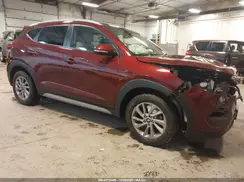 KM8J3CA45JU616099 2018 HYUNDAI TUCSON
