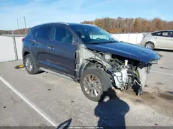 KM8J3CA45JU617169 2018 HYUNDAI TUCSON