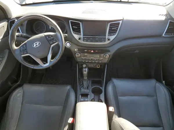 KM8J3CA45JU635316 2018 HYUNDAI TUCSON - Image 8