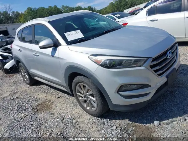 KM8J3CA45JU646526 2018 HYUNDAI TUCSON - Image 1