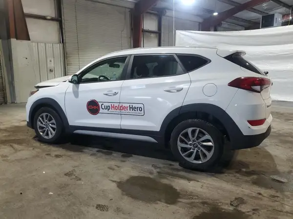 KM8J3CA45JU648082 2018 HYUNDAI TUCSON - Image 2