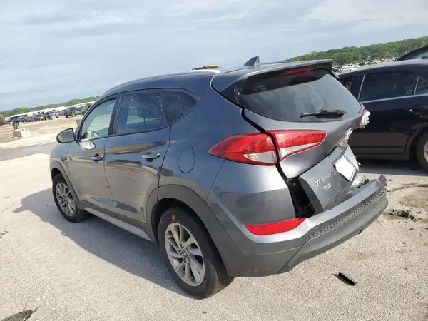 KM8J3CA45JU679929 2018 HYUNDAI TUCSON - Image 2
