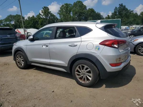 KM8J3CA45JU696018 2018 HYUNDAI TUCSON - Image 2