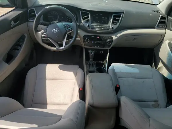 KM8J3CA45JU696018 2018 HYUNDAI TUCSON - Image 8