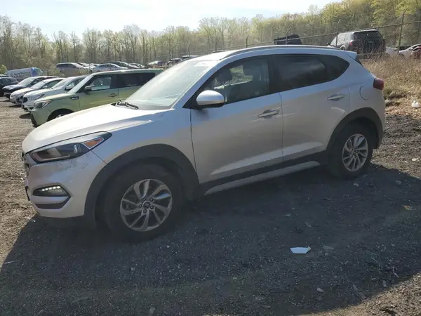 KM8J3CA45JU698464 2018 HYUNDAI TUCSON - Image 1