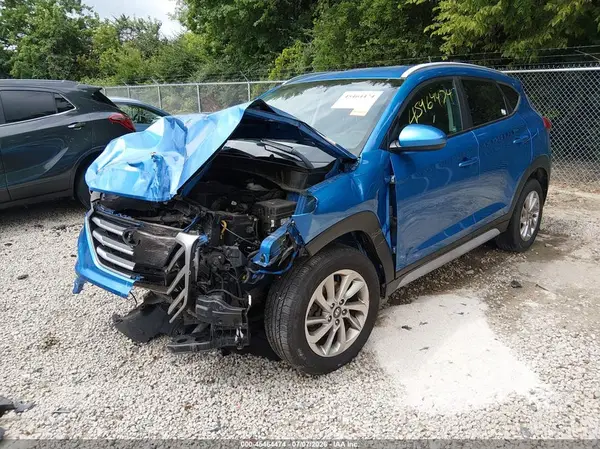 KM8J3CA45JU699761 2018 HYUNDAI TUCSON - Image 2