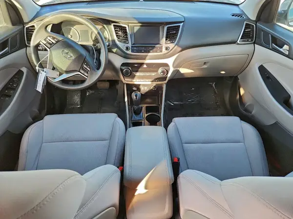 KM8J3CA45JU709382 2018 HYUNDAI TUCSON - Image 8