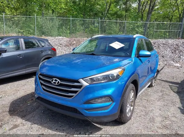 KM8J3CA45JU718079 2018 HYUNDAI TUCSON - Image 2