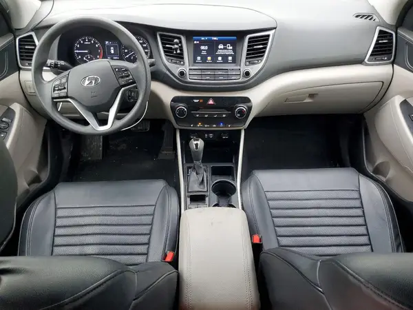 KM8J3CA45JU721225 2018 HYUNDAI TUCSON - Image 8