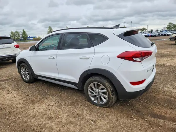 KM8J3CA45JU727879 2018 HYUNDAI TUCSON - Image 2