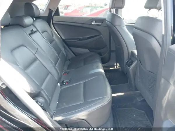 KM8J3CA45JU732094 2018 HYUNDAI TUCSON - Image 8
