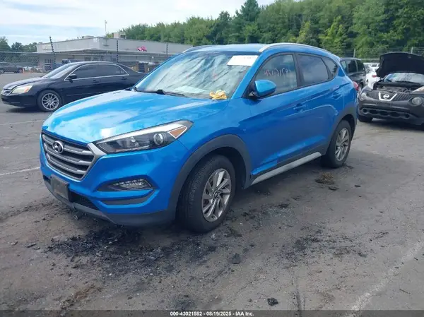 KM8J3CA45JU733634 2018 HYUNDAI TUCSON - Image 2