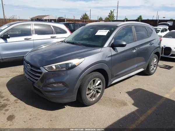 KM8J3CA45JU741796 2018 HYUNDAI TUCSON - Image 2