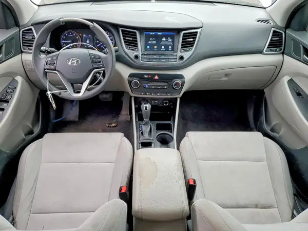 KM8J3CA45JU743905 2018 HYUNDAI TUCSON - Image 8