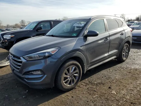 KM8J3CA45JU746352 2018 HYUNDAI TUCSON - Image 1