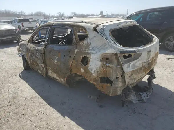 KM8J3CA45JU750904 2018 HYUNDAI TUCSON - Image 2