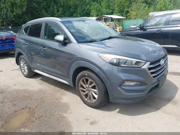 KM8J3CA45JU752216 2018 HYUNDAI TUCSON - Image 1