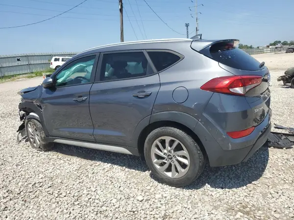 KM8J3CA45JU753737 2018 HYUNDAI TUCSON - Image 2